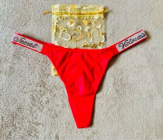 Tanga Victoria's Secret Rojo Talla Única