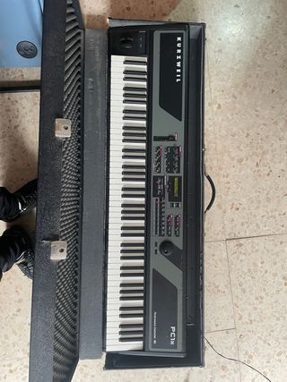 Teclado Kurzweil PC1X Performance