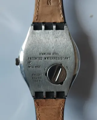 Reloj Swatch esfera azul