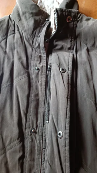 Chaleco mlu ,reversible M,color marrón y beige