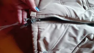 Chaleco mlu ,reversible M,color marrón y beige