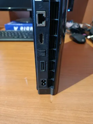 PlayStation 3 Slim 500GB + 13 Juegos