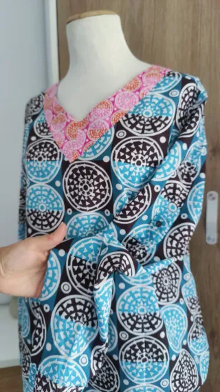 Blusa Algodón Estampada Escote Pico Talla L