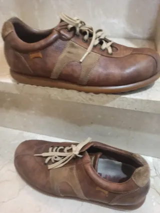 Zapatos de piel marrones talla 43