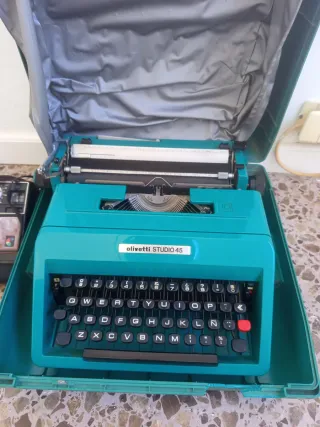 Olivetti Studio 45 Máquina de Escribir Vintage