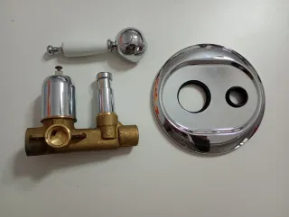 BUGNATESE OXFORD MEZCLADOR TERMOSTÁTICO PARA BAÑO