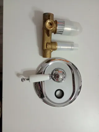 BUGNATESE OXFORD MEZCLADOR TERMOSTÁTICO PARA BAÑO