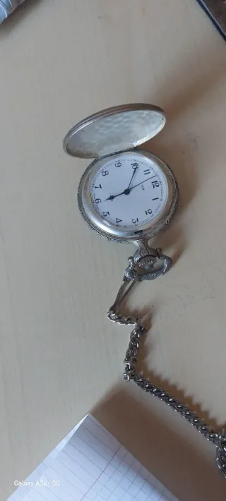 Orologio da tasca con incisione