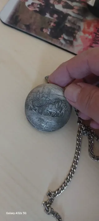 Orologio da tasca con incisione