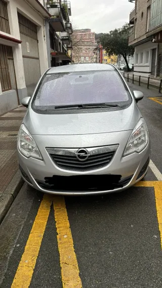 Opel Meriva 2013 (negociable)