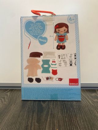 Juego de coser muñeca de Annik