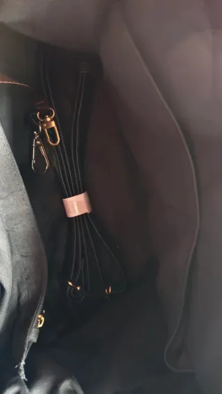 Bolso negro mujer con flecos