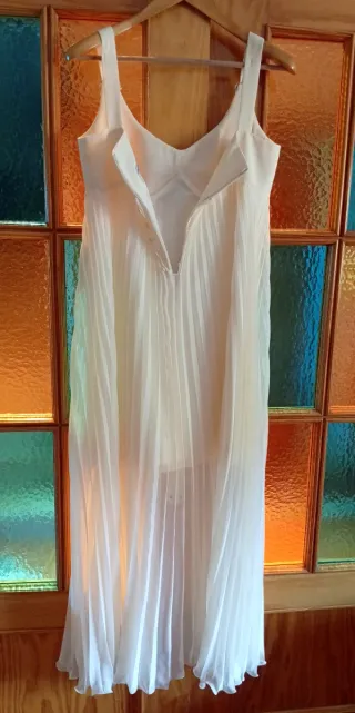 Vestido largo plisado blanco