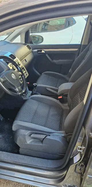 Volkswagen Touran 2010