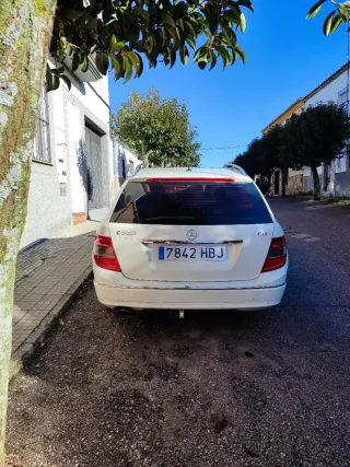 Mercedes-Benz Clase C 2010