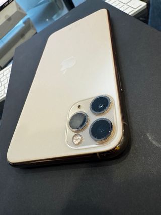 iPhone 11 Pro Max Dorado