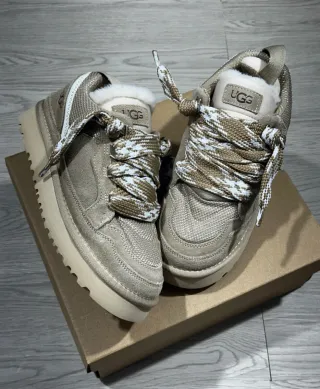 Botas UGG plataforma beige EU 38