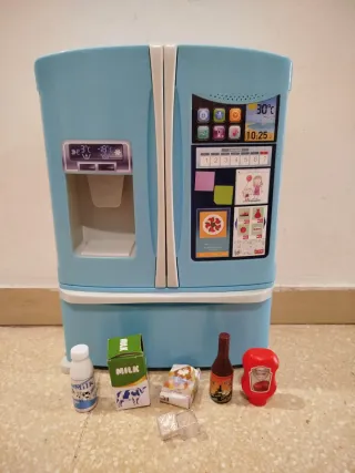 Nevera de juguete azul