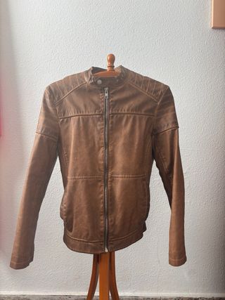 Chaqueta cuero marrón poco usada