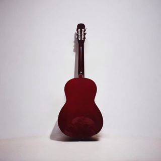 Guitarra clasica con funda