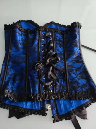 Corsé y complementos disfraz Descendientes