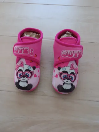 Zapatillas casa niña panda rosa