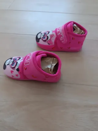 Zapatillas casa niña panda rosa