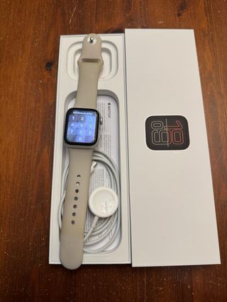 Apple Watch SE Beige/Plata