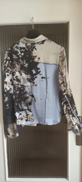 Camisa de raso estampada mujer