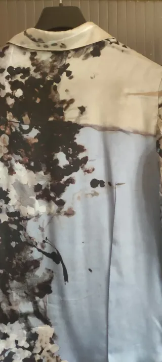 Camisa de raso estampada mujer