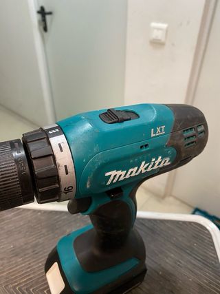 Taladro Makita 18V + Cargador y Maleta