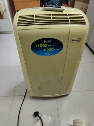 Pingüino DeLonghi 11000 BTU Aire Acondicionado