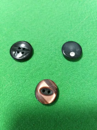 Lote 4: Botones Surtidos