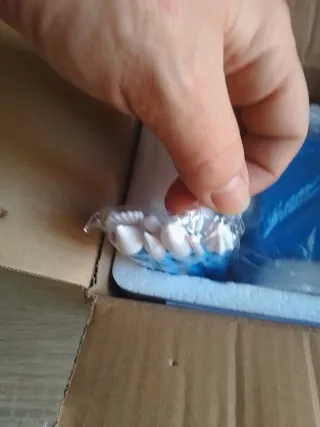 Torno de alfarería azul