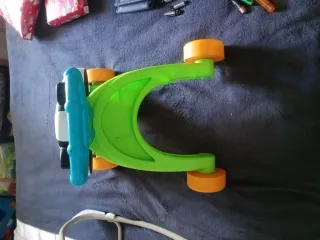 Mecedora y corre-pasillos bebé