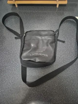 Bolso bandolera Adidas negro