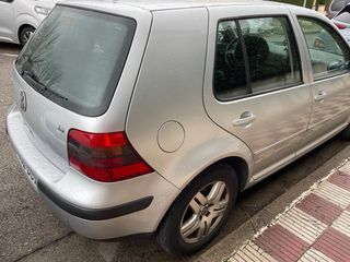 Volkswagen Golf 1.6 16v
