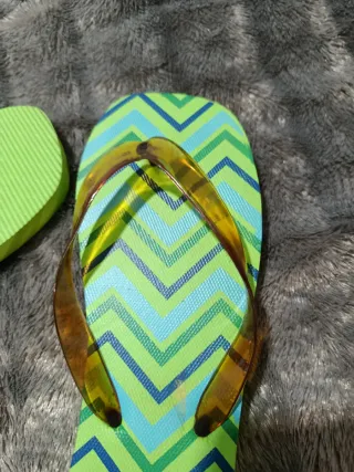 Manoletinas y chanclas talla 39