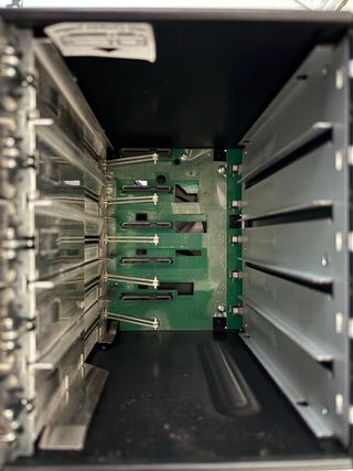 Icy Dock FlexCage 5 discos duros hot-swap + 2TB