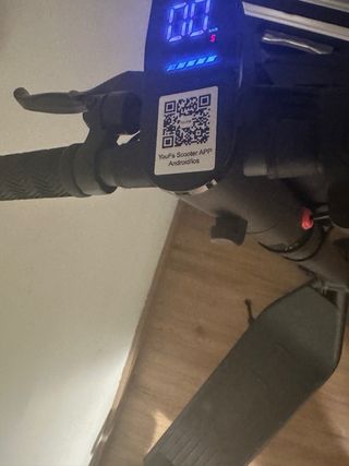 Patinete eléctrico + casco + bolsa