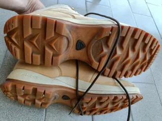 Scarpe Nike AVG Trekking Pelle Beige