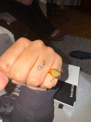 Anillo BAD SOCIALS Corazón Ángel Plata