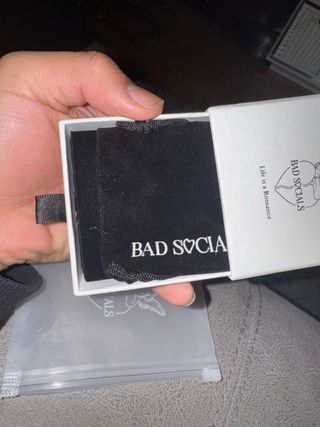 Anillo BAD SOCIALS Corazón Ángel Plata