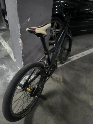 Bicicleta BMX Negra Infantil