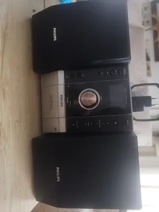 Mini cadena Philips plata y negro