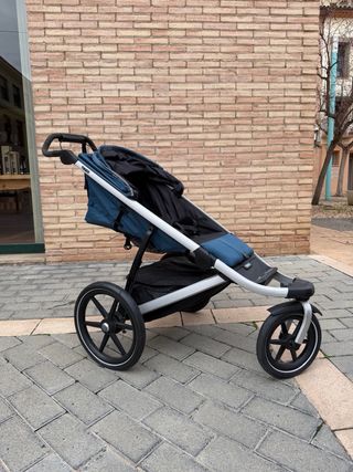 Carrito de bebé Thule con capazo