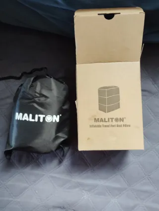 Reposapiés inflable para viaje