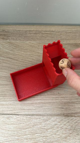 Torre para lanzar dados de juegos de mesa