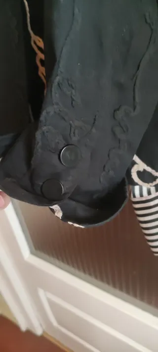 Sobrecamisa negra estampada mujer