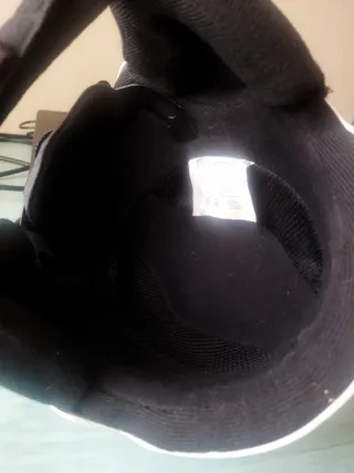 Casco de esquí blanco